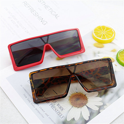 Women's Oversized Sunglasses in Avant-Garde Design Kalsten