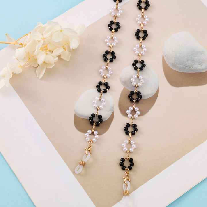 Elegant Beaded Eyewear Chain Kalsten