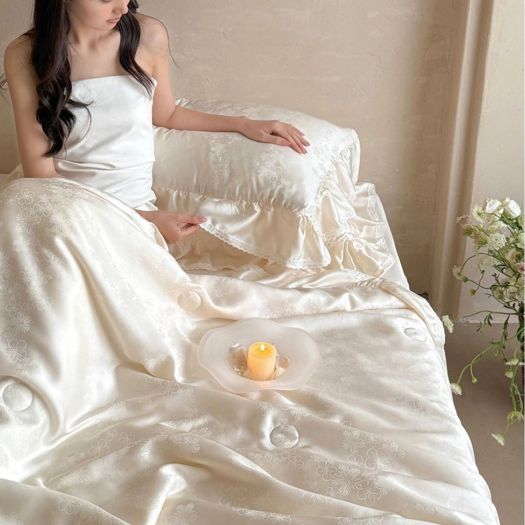 Satin-Duvet cover set with delicate ruffles and tonal jacquard floral relief