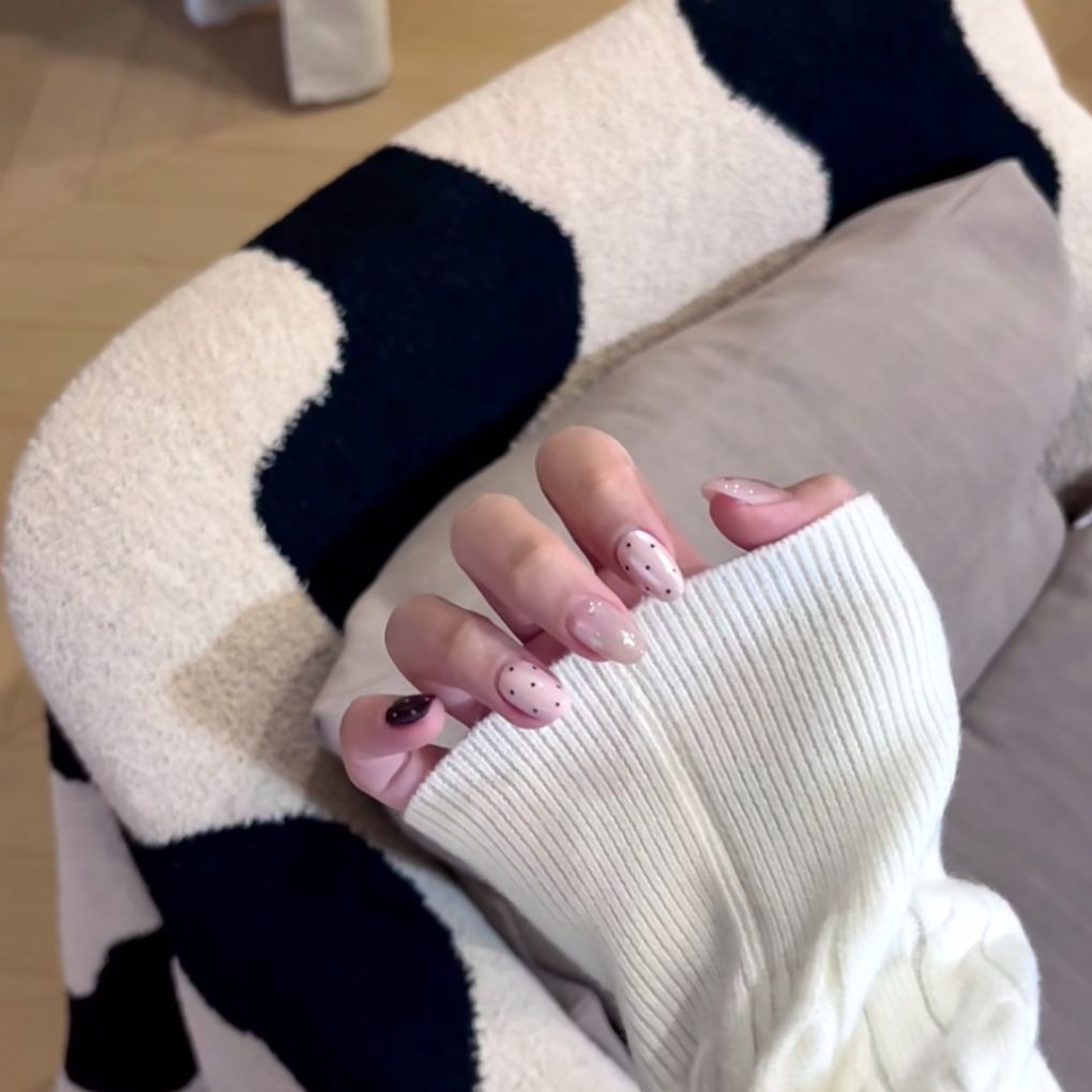 Stylish and Elegant Nail Extensions