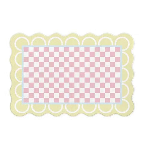 Decorative Scalloped Table Mat