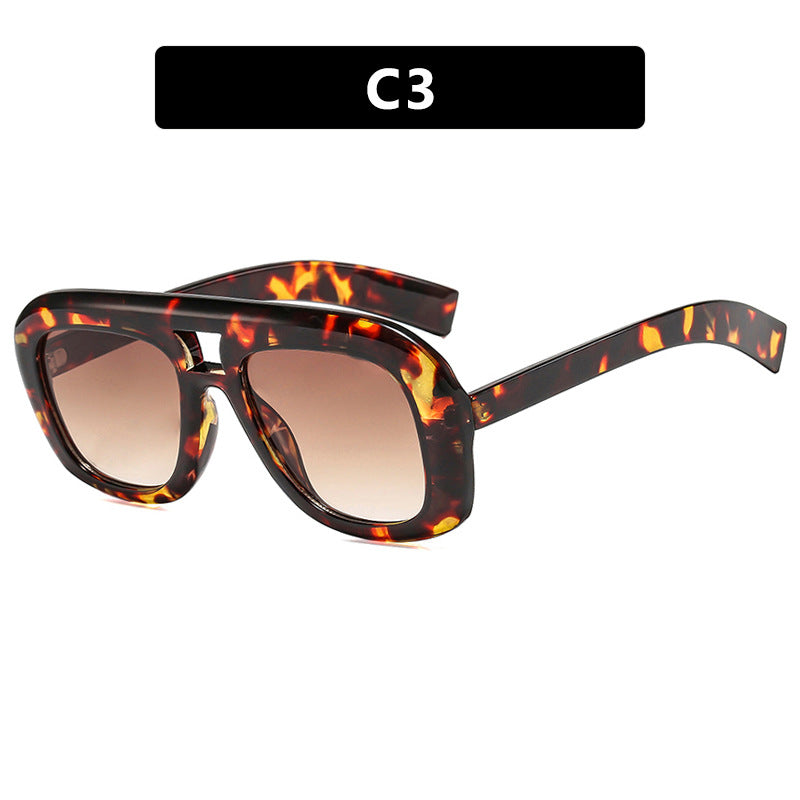 Women's striking sunglasses in elegant style Kalsten