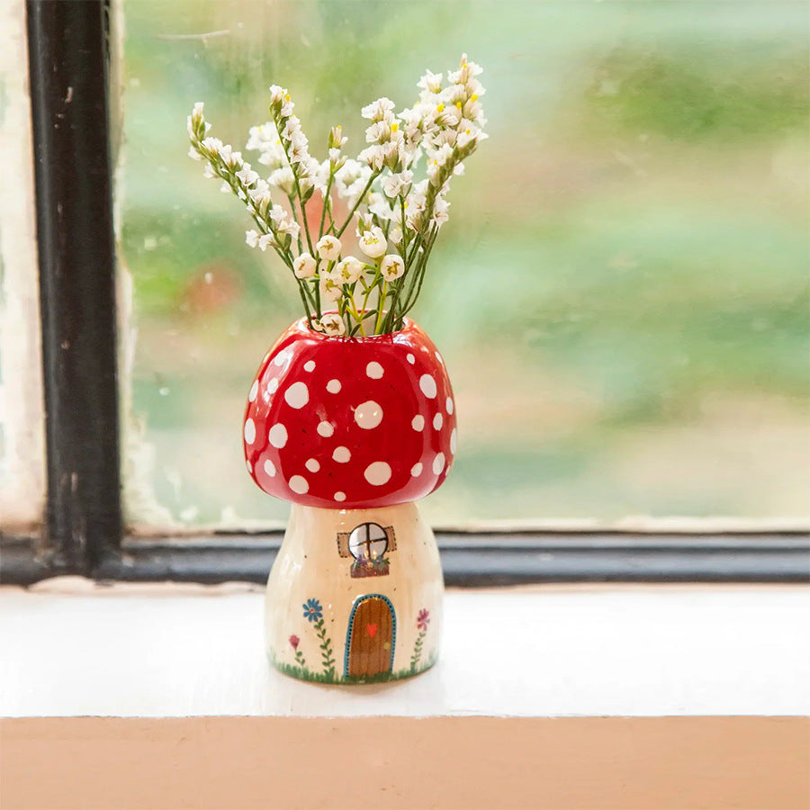 Handmade Minimalist Ceramic Cat Bud Vase With Matte Glaze And Narrow Neck