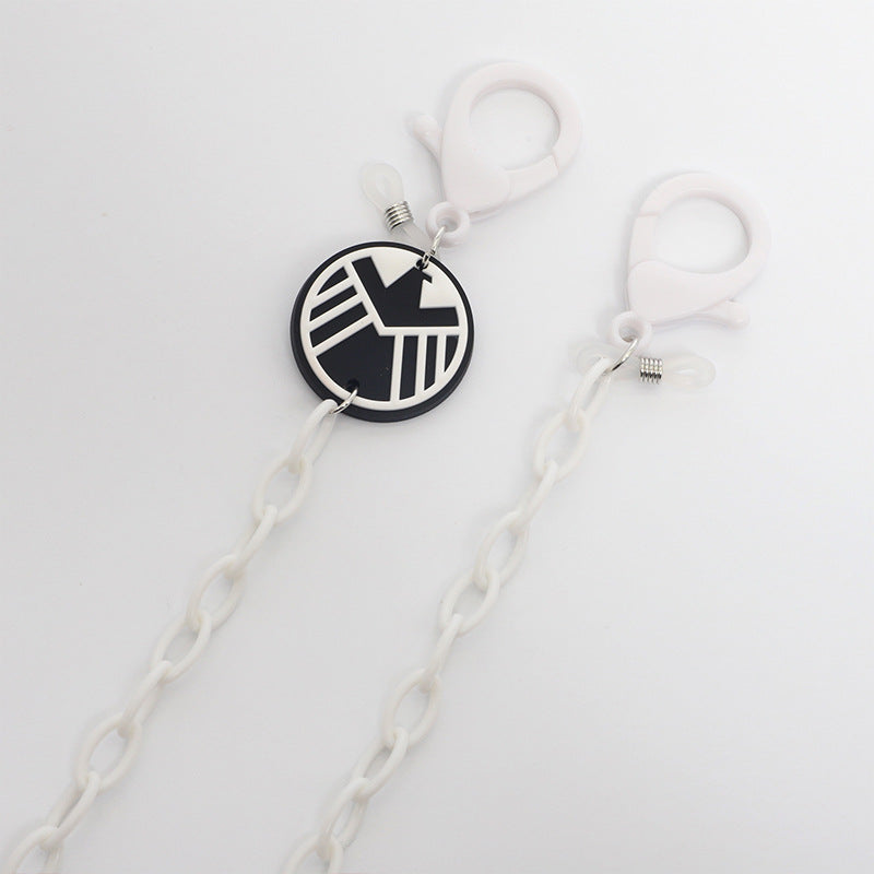 Superhero-Themed Eyewear Chain kalsten