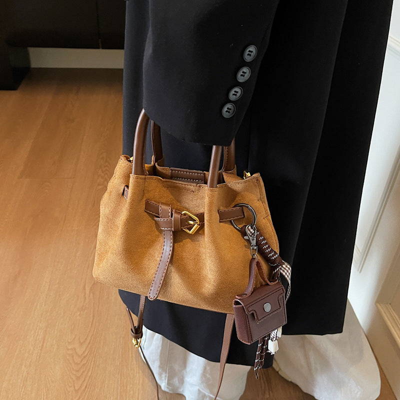 Elegant Suede Handheld Bag Kalsten