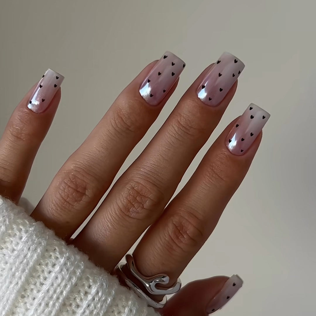 Artificial Nail Art with Heart Design Kalsten