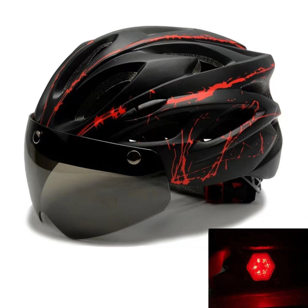 Bicycle helmet with integrated sun visor and optimal ventilation Kalsten
