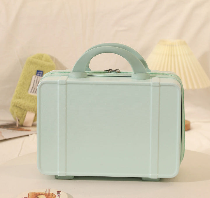 hard-shell travel cosmetic case with double-zip closure top handle and protective feet Kalsten
