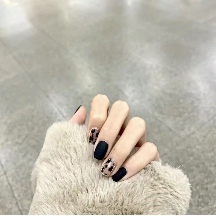 Chic Matte and Glossy Print Press-On Nails