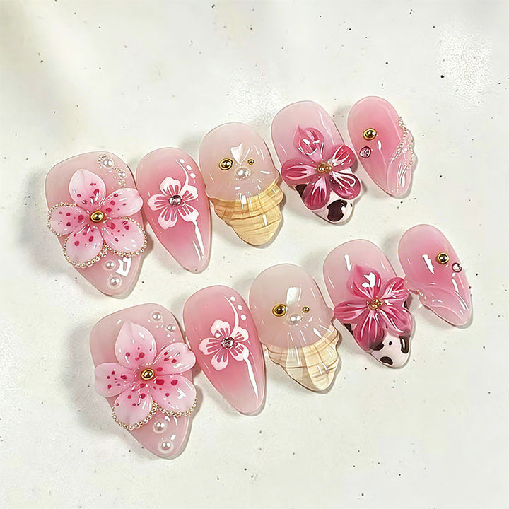 Artificial nail set with elegant floral accents Kalsten