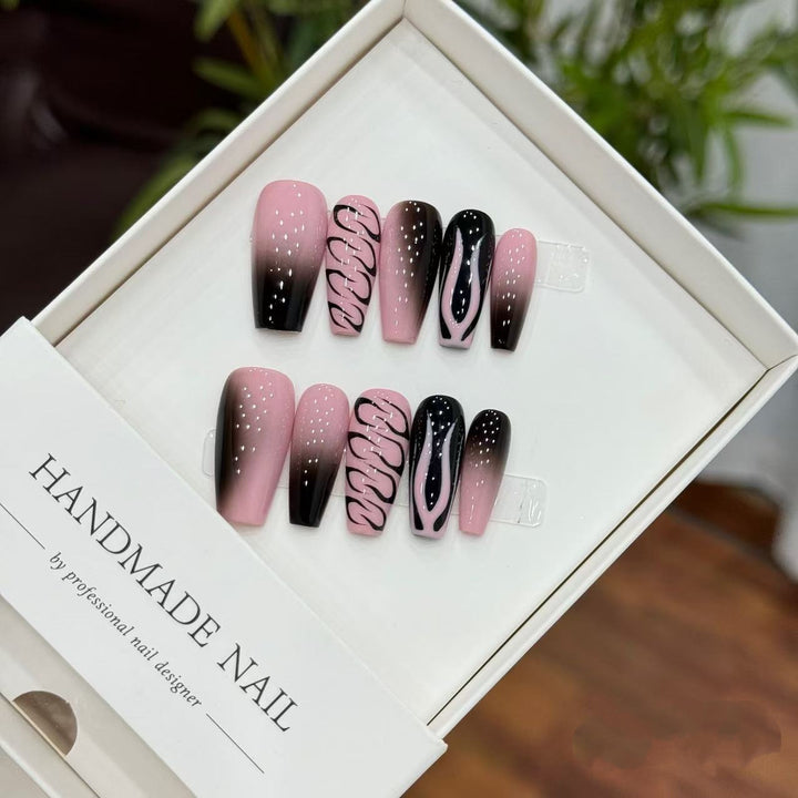 Artistic Press-On Nail Set with Unique Abstract Designs