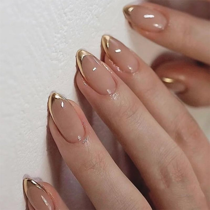 Artificial nail set with elegant gold decoration design Kalsten