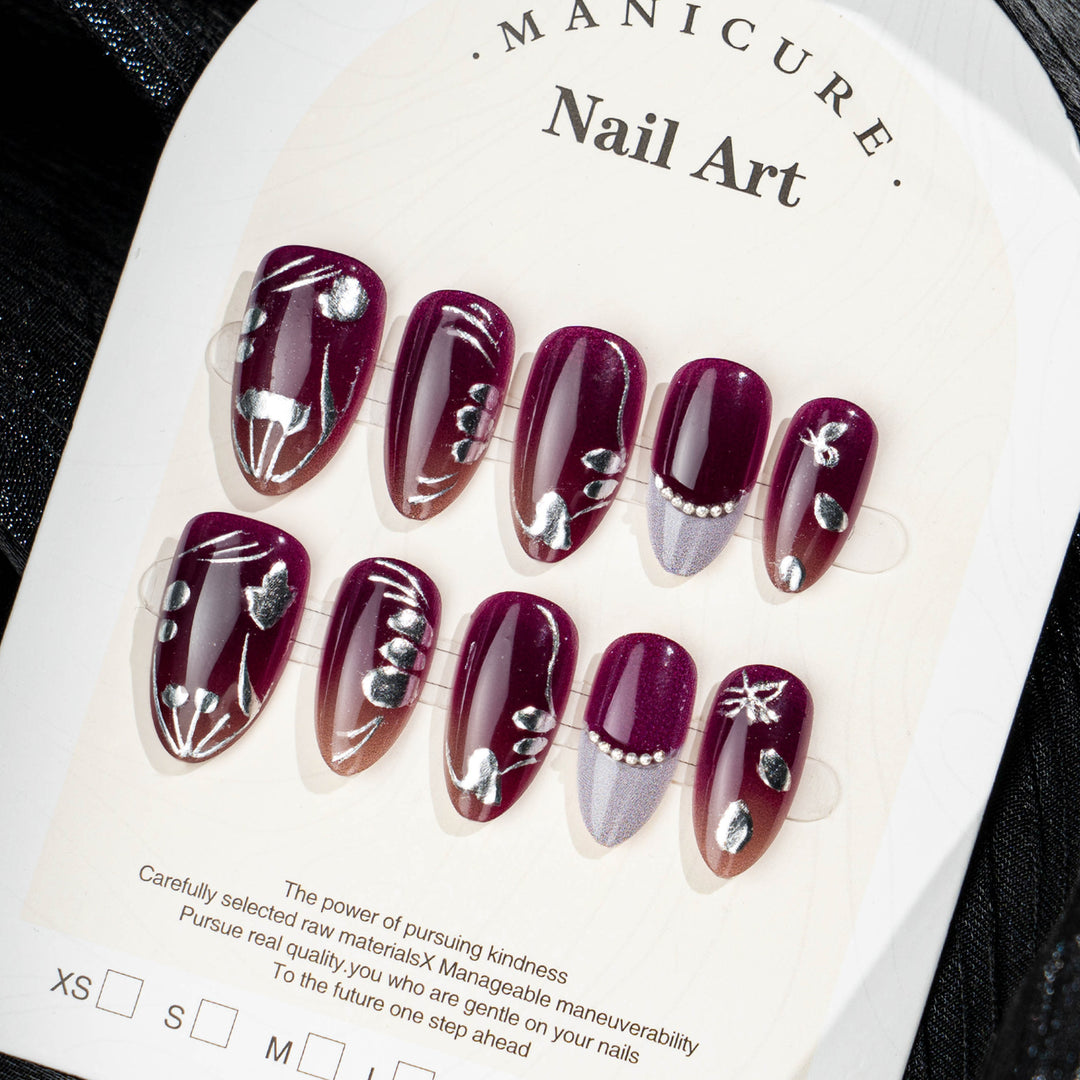 Elegant Press-On Nail Art Set with Silver Accents Kalsten