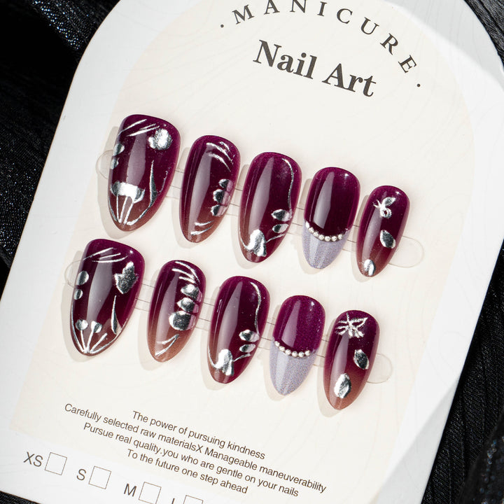 Elegant Press-On Nail Art Set with Silver Accents Kalsten