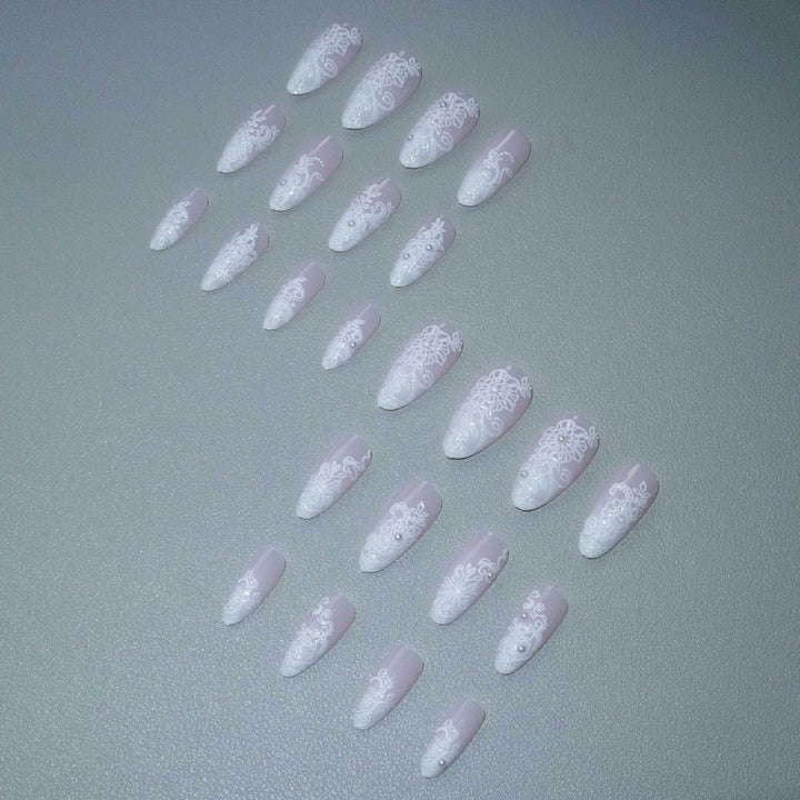 Elegant Lace Design Acrylic Nail Art Kit