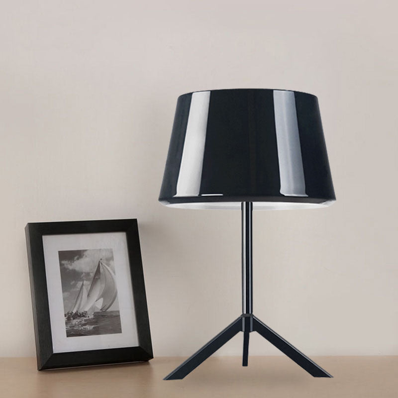 Modern Table Lamp with Sleek Metallic Base