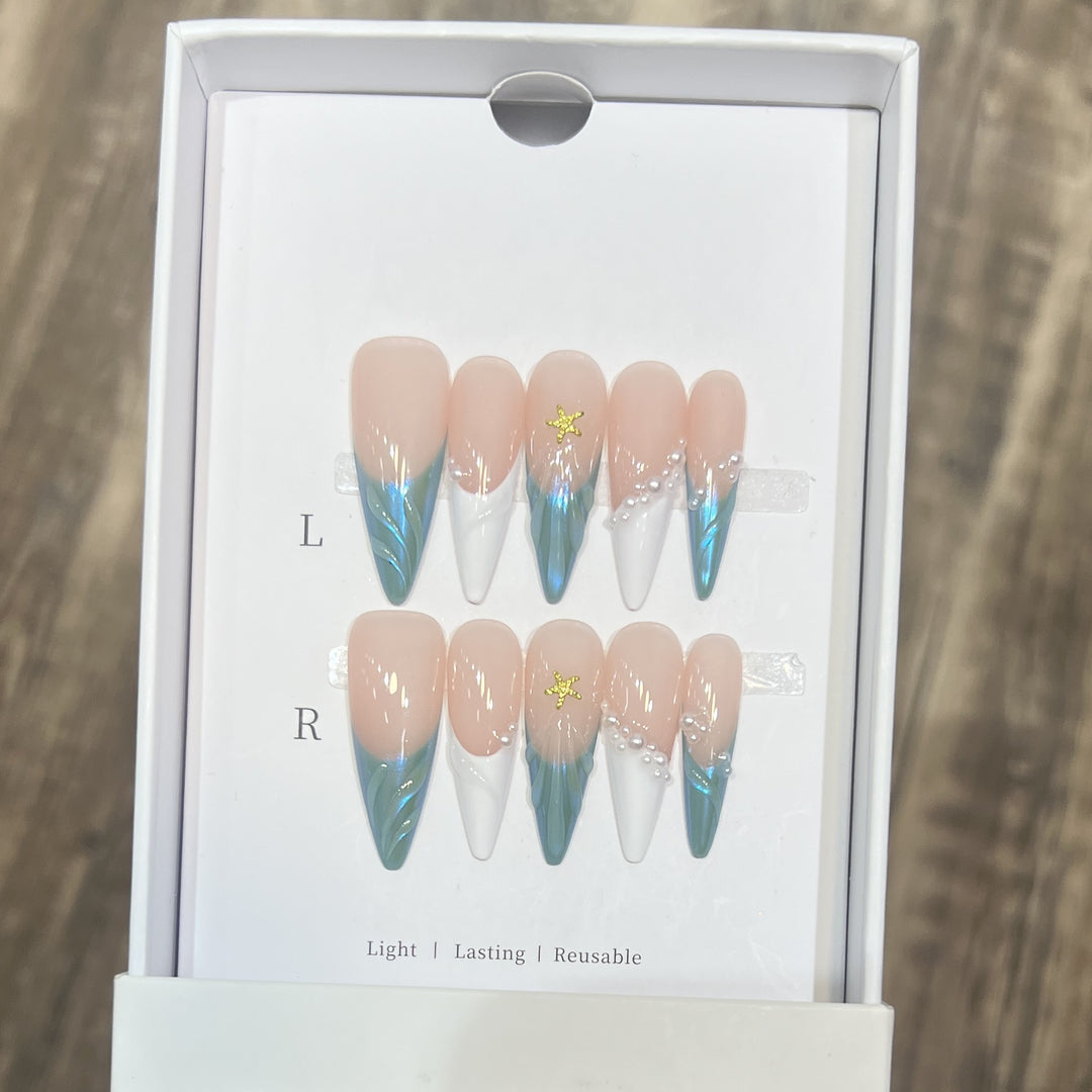 Floral and Polka Dot Press-On Nail Set Kalsten