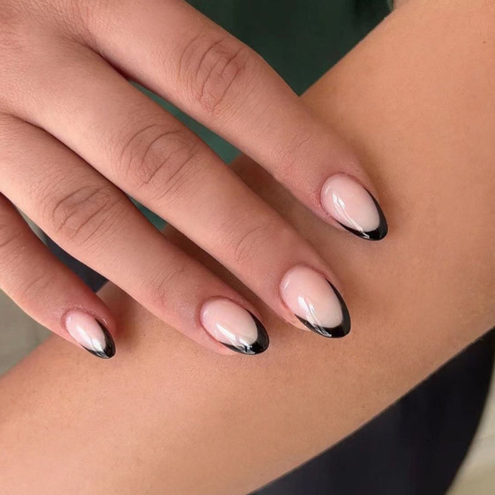 Elegant Almond-Shaped Nail Art Enhancements Kalsten