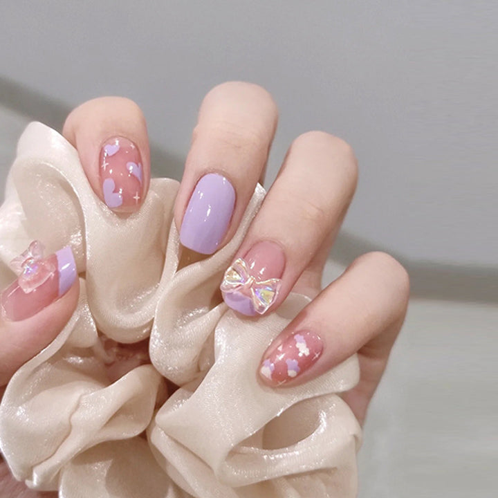 Stylish Decorative Press-On Nail Set