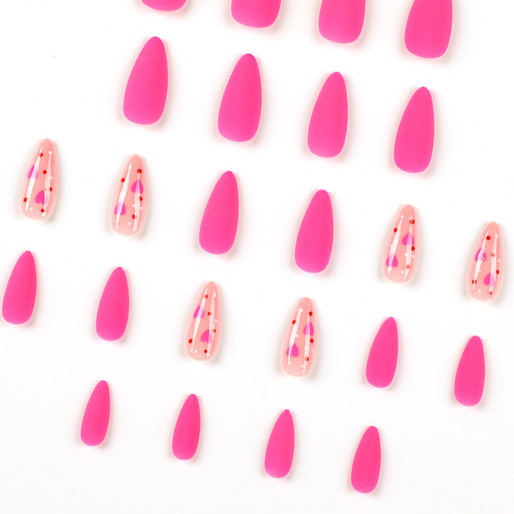 Artificial nail art with heart design Kalsten