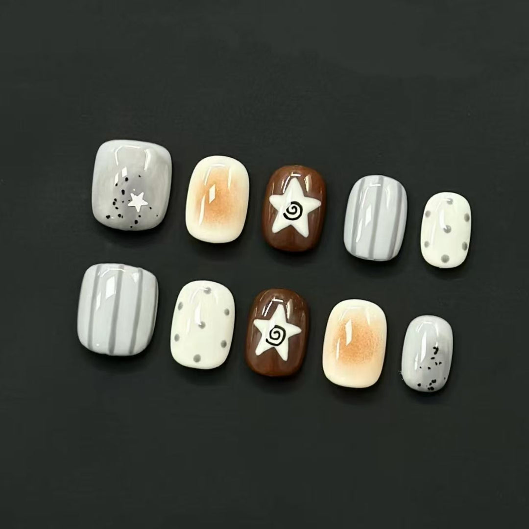 Artistic Cat-Themed Press-On Nail Art Set Kalsten