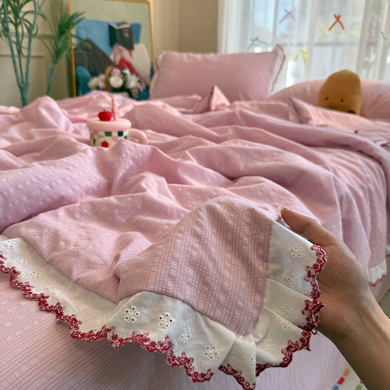 Women's bedspread with elegant lace embellishments and fine cotton surface Kalsten
