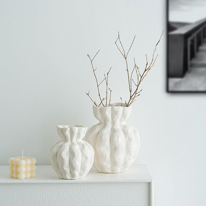 Elegant and modern flower vase Kalsten