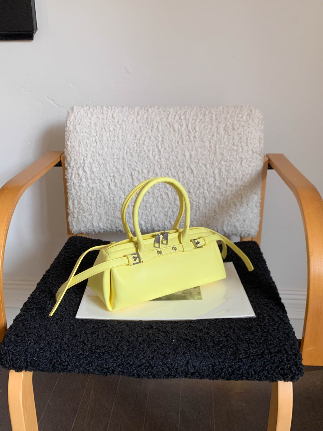 Structured Handheld Satchel