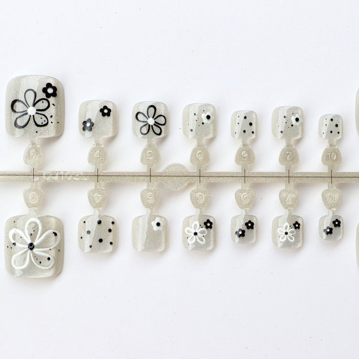 Elegant Floral Design Press-On Nails  1791724334