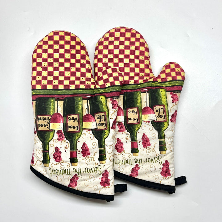 Insulated Double Oven Mitt Pair With Quilted Heat-Resistant Lining And Hanging Loop