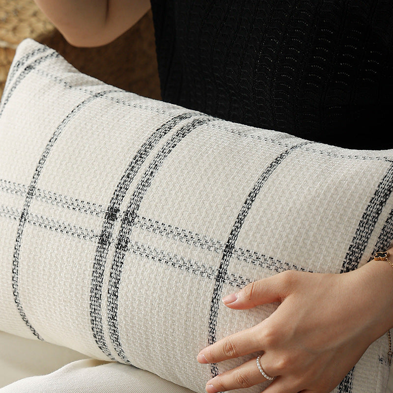 Rectangular woven cushion cover with checkered texture pattern and concealed zipper Kalsten