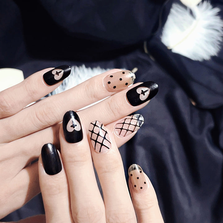 Trendy Artistic Press-On Nails