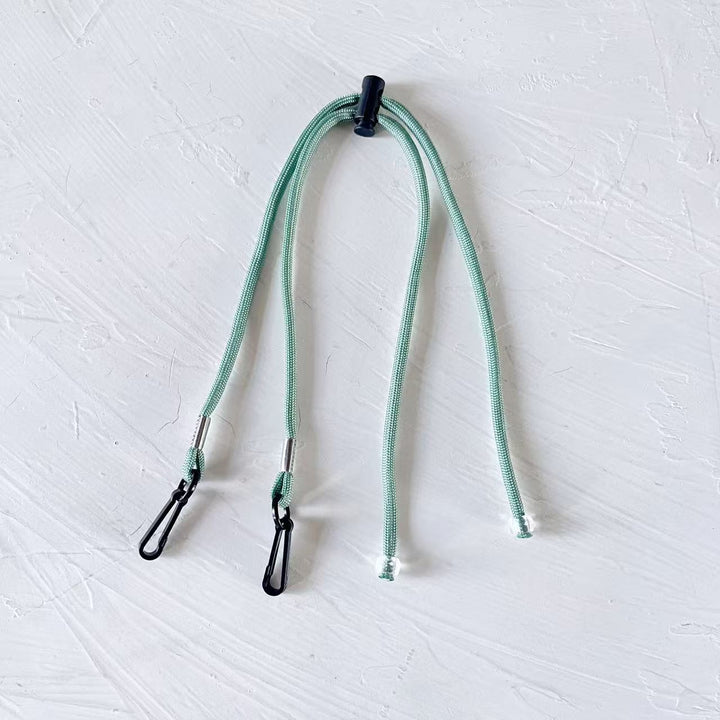 Adjustable Utility Cord with Clips Kalsten