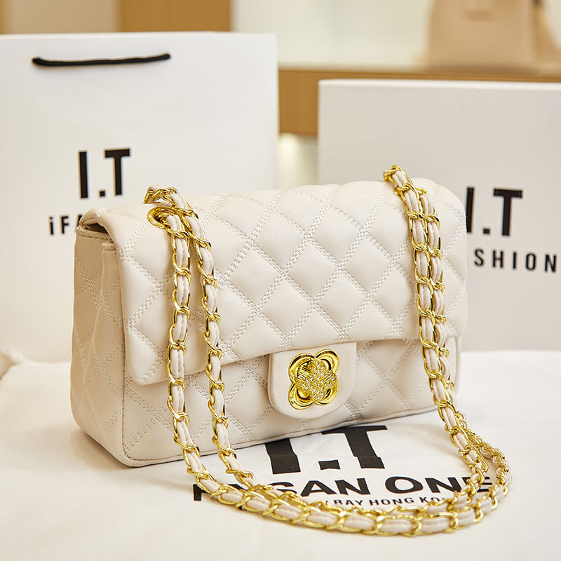 Elegant Quilted Chain Crossbody Handbag