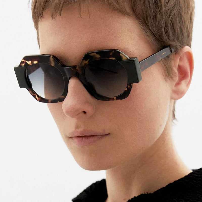 Ladies trendy sunglasses in hexagonal design Kalsten