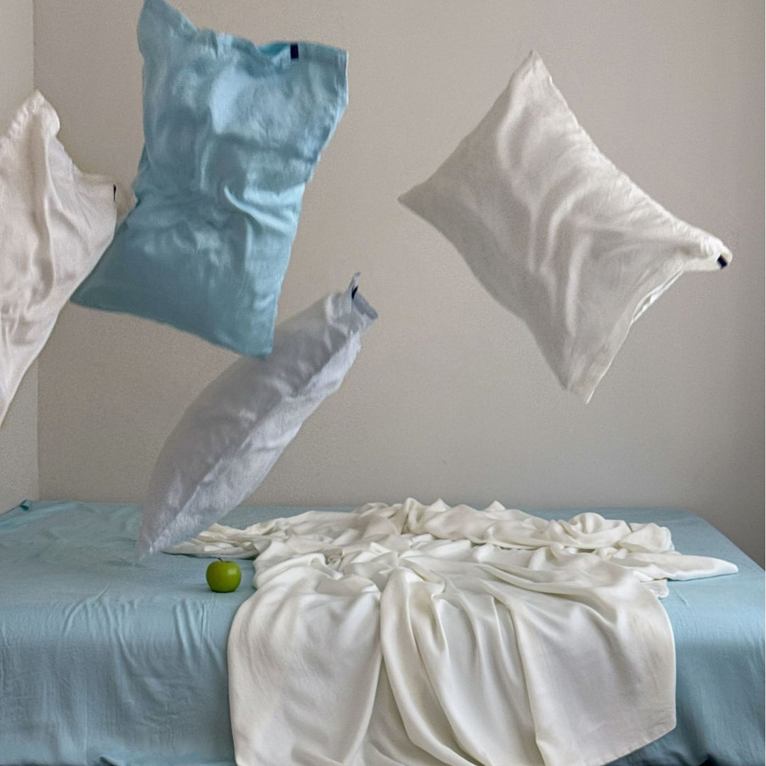 Soft-washed linen bedding set with fitted sheet and pillowcases