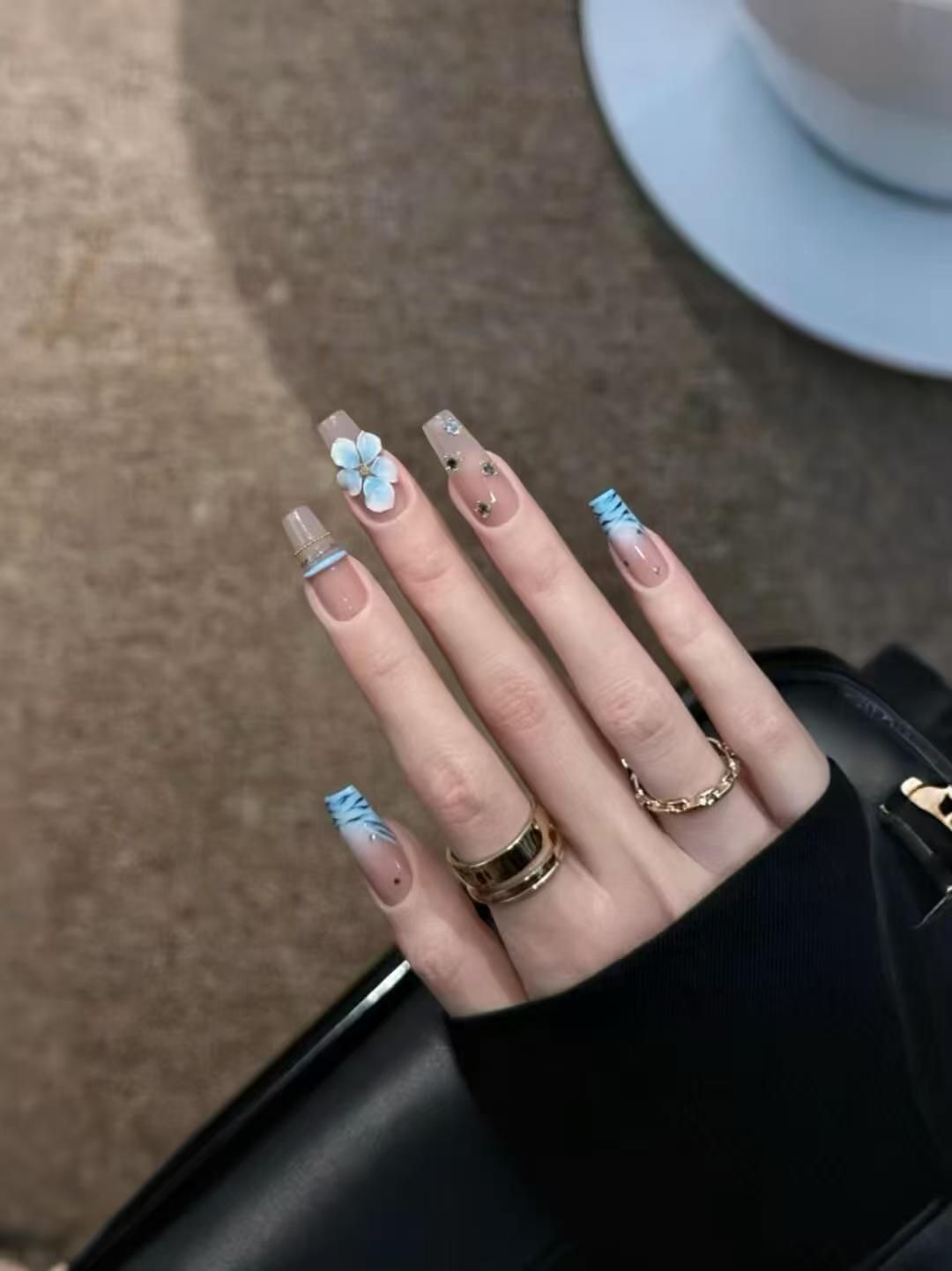 Artistic Floral Press-On Nail Extensions