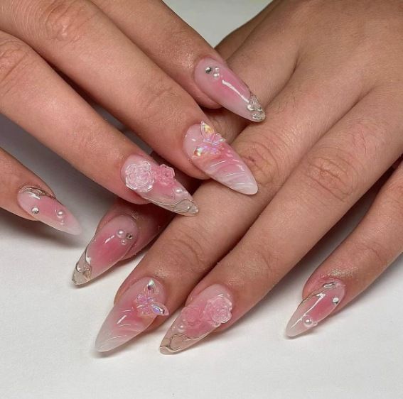 Elegant Artificial Nail Tips with Gold Accents Kalsten