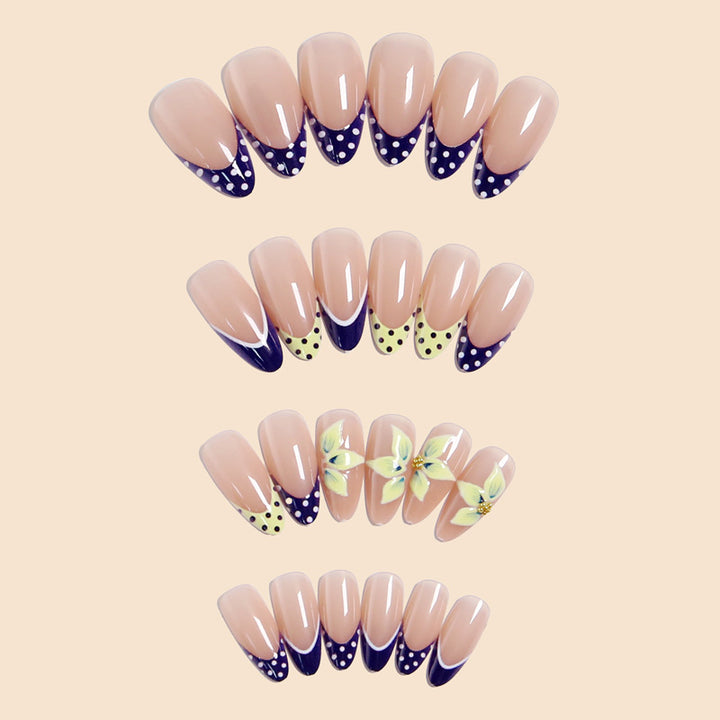 Artful nail tips with floral accent Kalsten