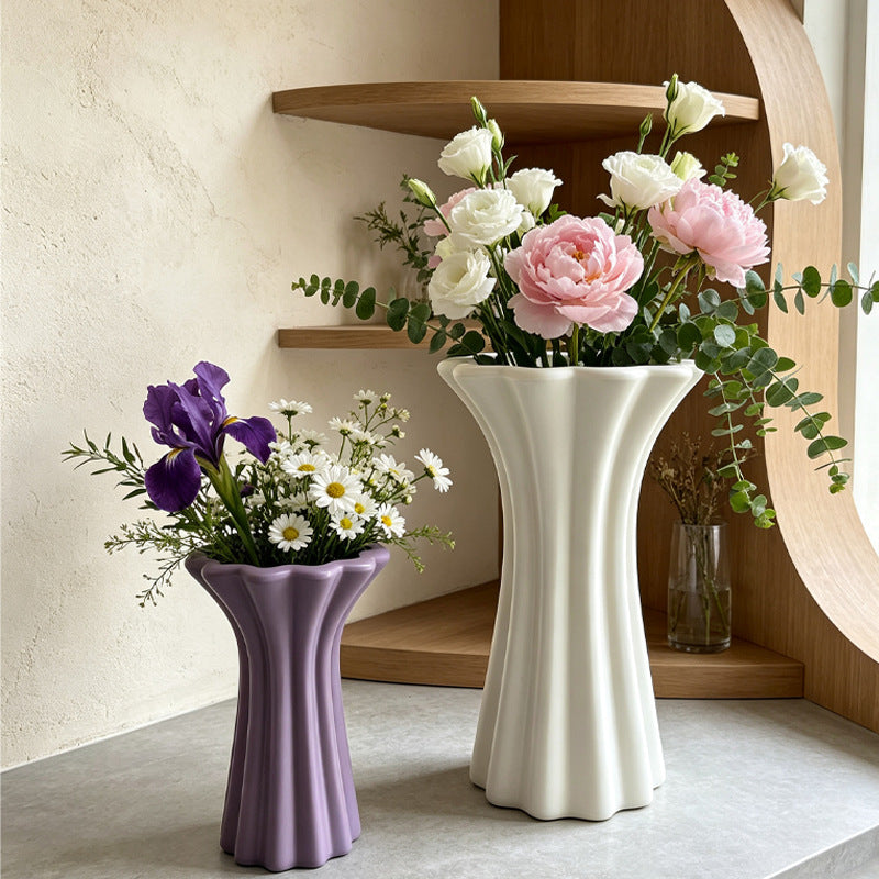 Modern Fluted Ceramic Vase Kalsten