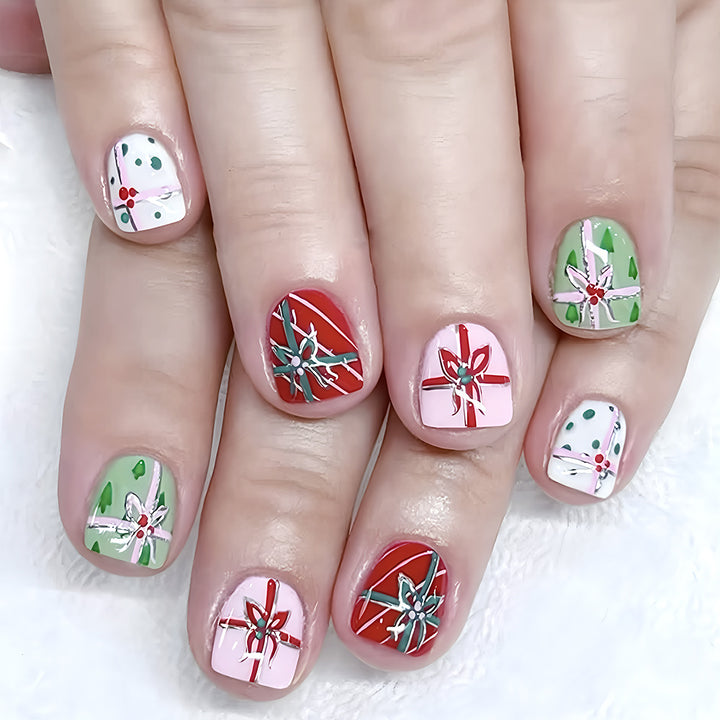 Festive Themed Press-On Nail Art Kalsten