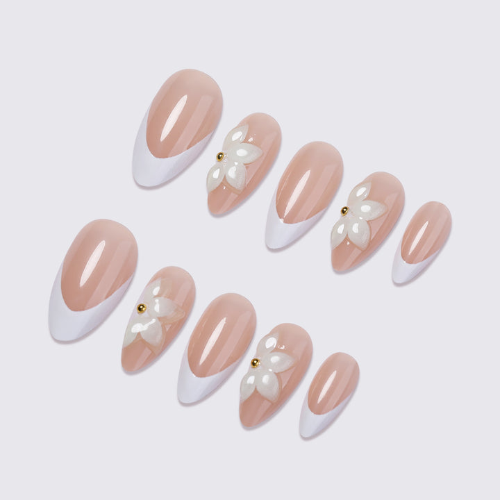 Floral Accent Press-On Nail Set Kalsten