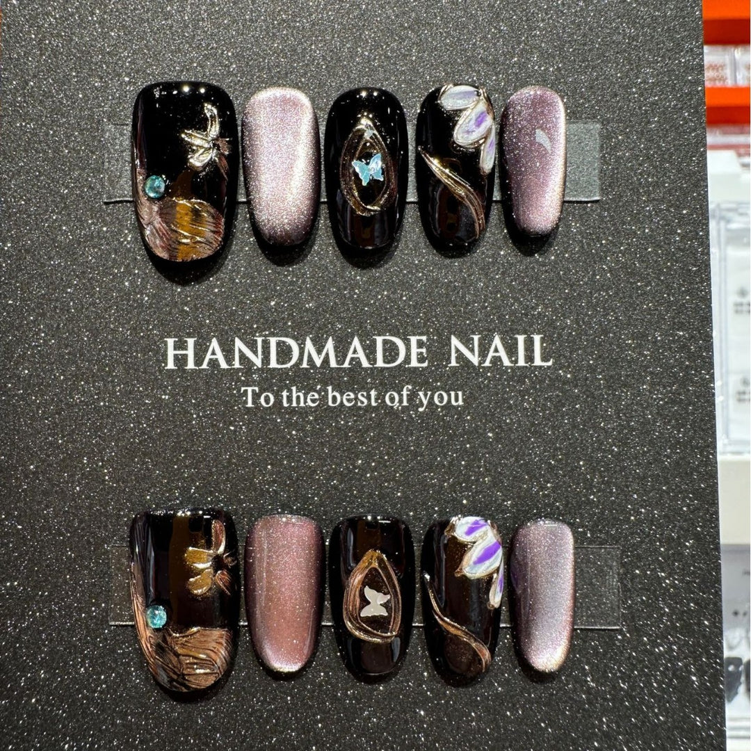 Artistic Handmade Press-On Nail Design Set