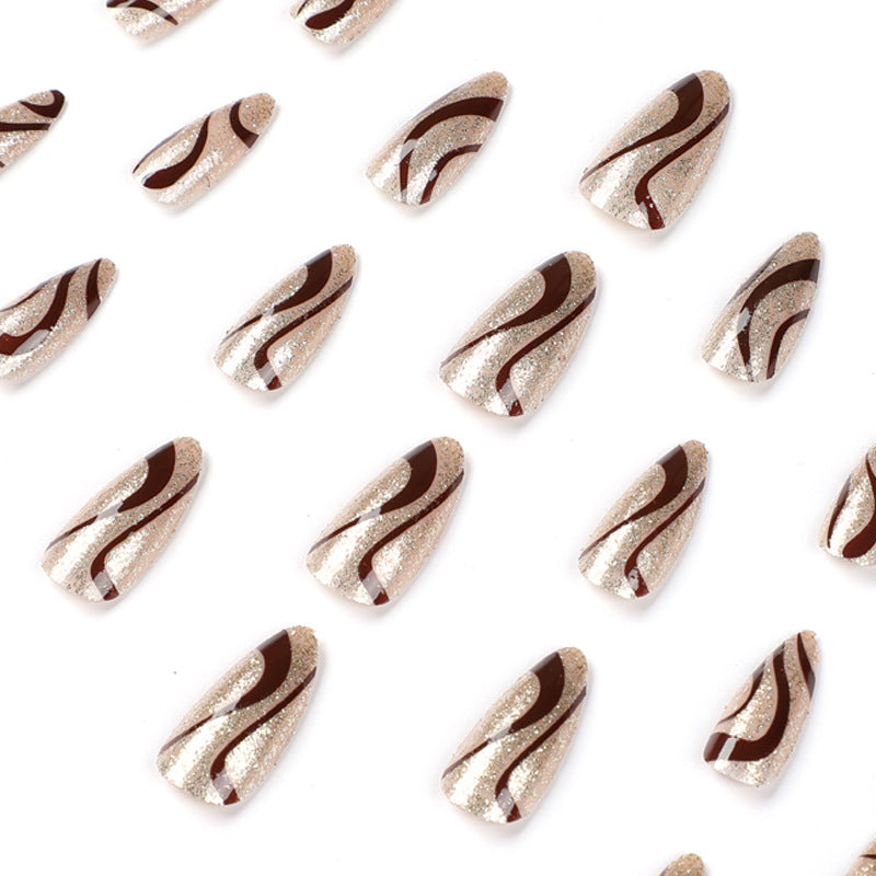 Artful nail art with elegant wave pattern Kalsten