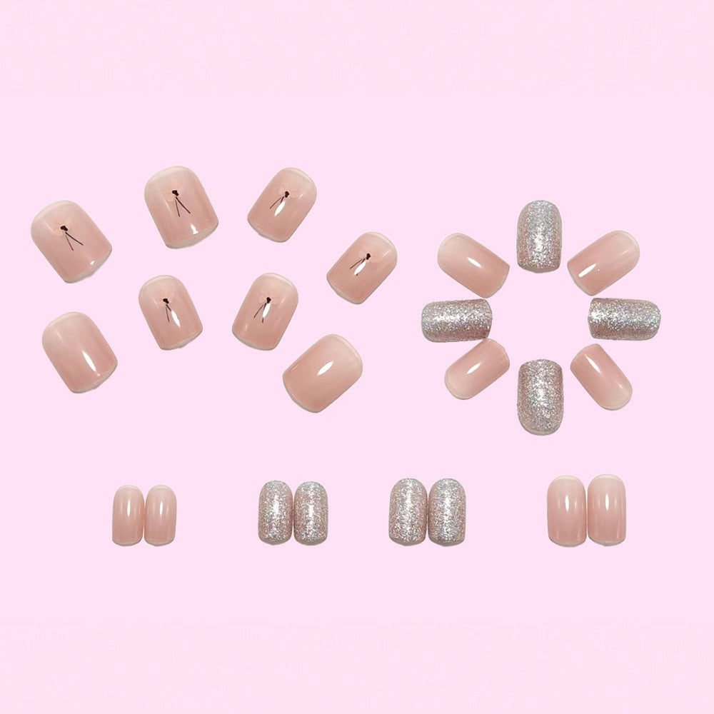 Decorative artificial nails with glitter and delicate floral designs Kalsten