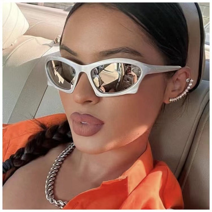 Women's modern and stylish sunglasses with attractive design Kalsten