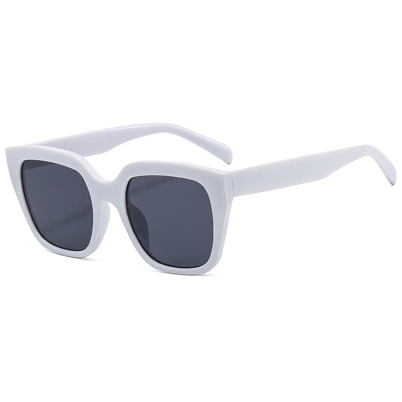 Ladies stylish sunglasses in modern square design Kalsten