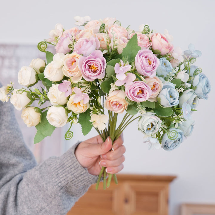 Lifelike Rose Bouquet Stem