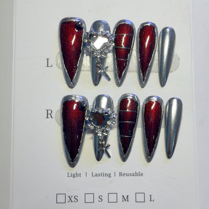Glamorous Decorative Press-On Nail Set