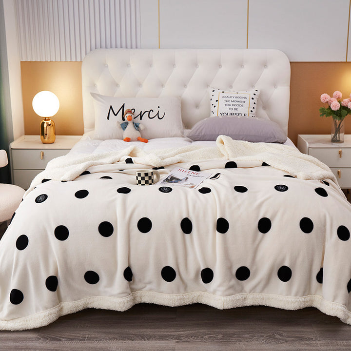 Women's Cozy and Comfortable Bedspread Kalsten